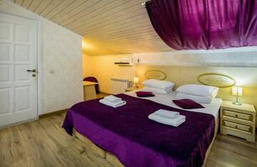2-местный номер стандарт (мансарда) в Гостевом доме Galla Hotel